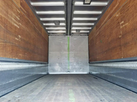 いすゞフォワードアルミウイング中型（4t）[写真12]