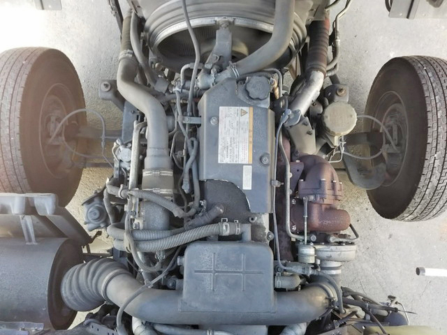 いすゞフォワードアルミウイング中型（4t）[写真24]