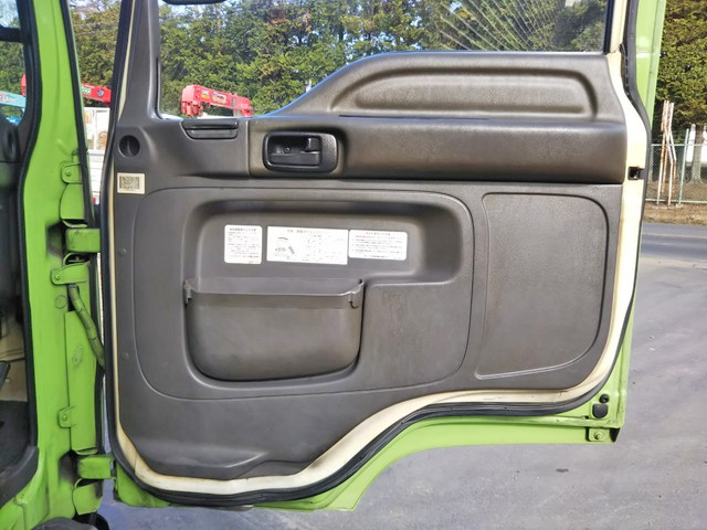 いすゞフォワードアルミウイング中型（4t）[写真29]