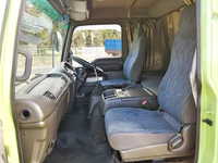 いすゞフォワードアルミウイング中型（4t）[写真32]