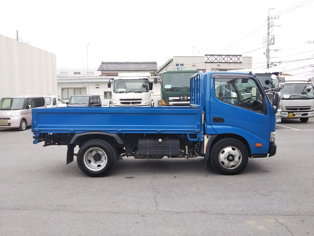トヨタトヨエース平ボディ小型（2t・3t）[写真07]