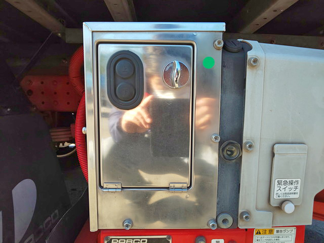 三菱ふそうキャンターアルミバン小型（2t・3t）[写真17]