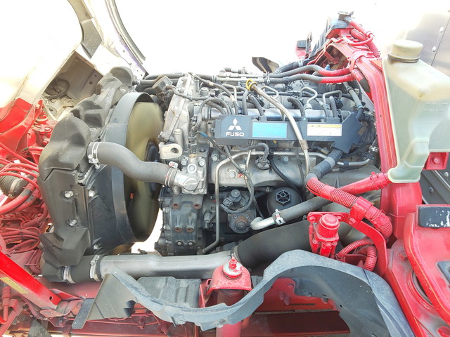 三菱ふそうキャンターアルミバン小型（2t・3t）[写真22]