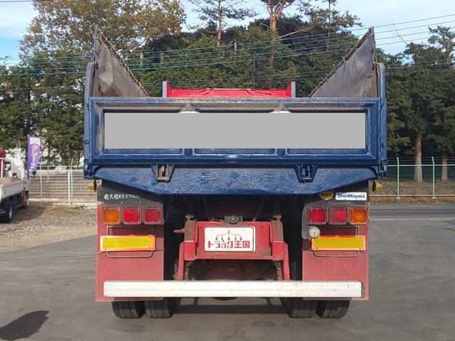 いすゞギガダンプ大型（10t）[写真11]