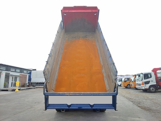 いすゞギガダンプ大型（10t）[写真12]