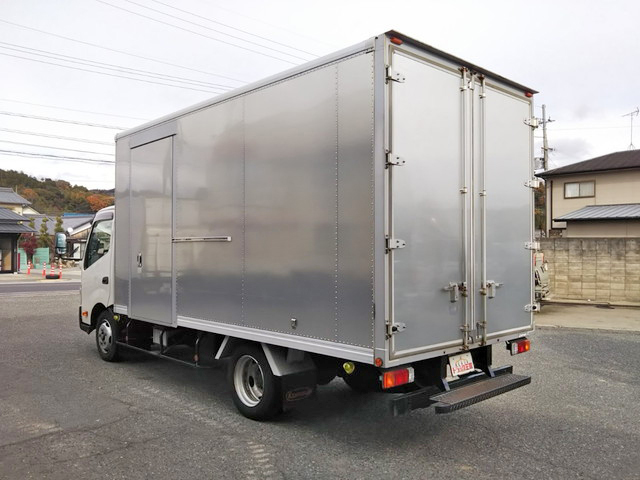 トヨタダイナアルミバン小型（2t・3t）[写真04]