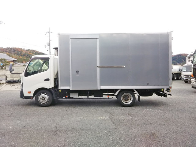 トヨタダイナアルミバン小型（2t・3t）[写真05]
