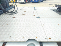 UDトラックスクオントレーラーヘッド（トラクターヘッド）大型（10t）[写真15]