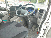 UDトラックスクオントレーラーヘッド（トラクターヘッド）大型（10t）[写真30]