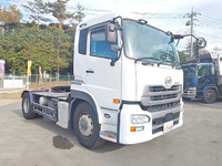 UDトラックスクオントレーラーヘッド（トラクターヘッド）大型（10t）[写真03]