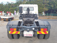 UDトラックスクオントレーラーヘッド（トラクターヘッド）大型（10t）[写真09]