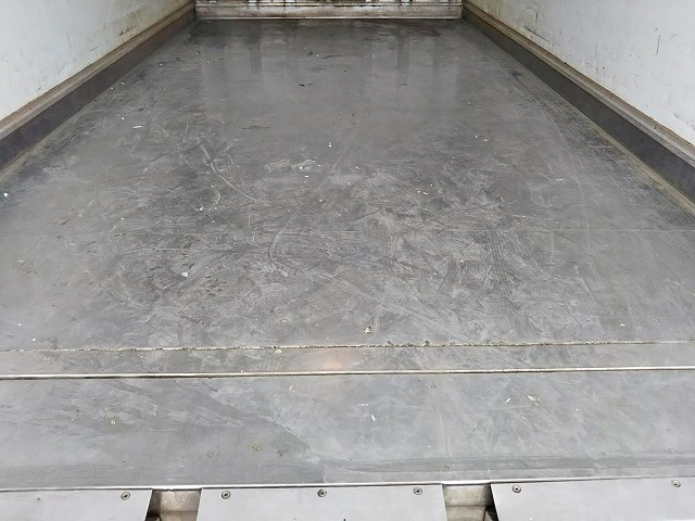 三菱ふそうキャンター冷凍車（冷蔵車）小型（2t・3t）[写真16]