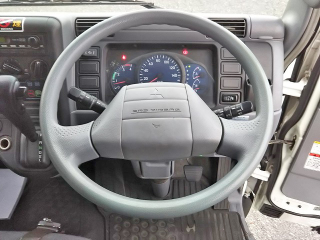 三菱ふそうキャンター冷凍車（冷蔵車）小型（2t・3t）[写真37]