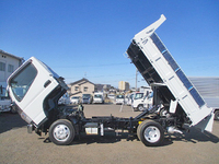 三菱ふそうキャンターダンプ小型（2t・3t）[写真09]