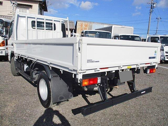 日産アトラス平ボディ小型（2t・3t）[写真02]