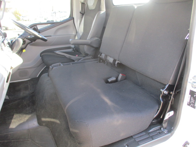 日産アトラス平ボディ小型（2t・3t）[写真24]