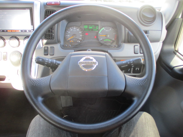 日産アトラス平ボディ小型（2t・3t）[写真26]