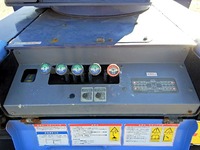 いすゞエルフ高所作業車小型（2t・3t）[写真13]