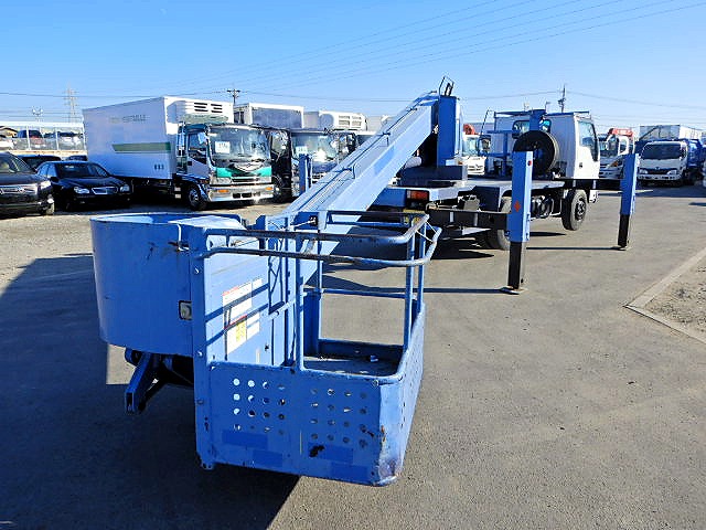 いすゞエルフ高所作業車小型（2t・3t）[写真23]