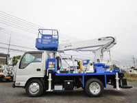 いすゞエルフ高所作業車小型（2t・3t）[写真07]