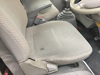 日野デュトロ幌ウイング小型（2t・3t）[写真24]