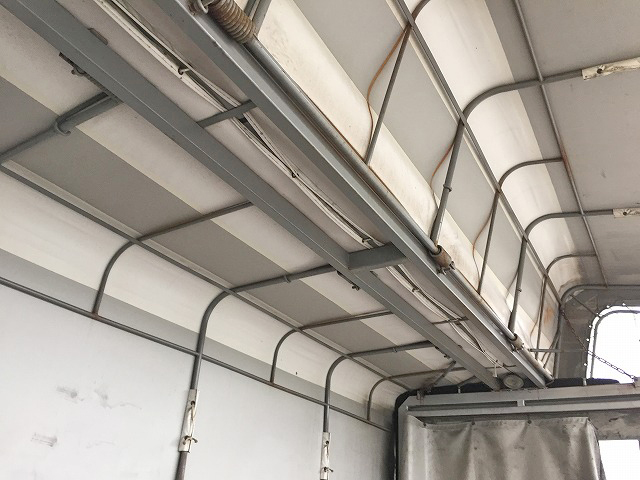 日野デュトロ幌ウイング小型（2t・3t）[写真07]