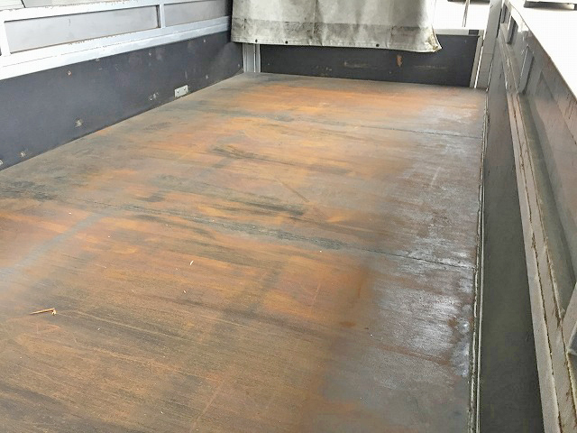 日野デュトロ幌ウイング小型（2t・3t）[写真09]