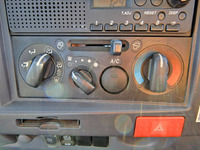 いすゞエルフアルミブロック小型（2t・3t）[写真28]