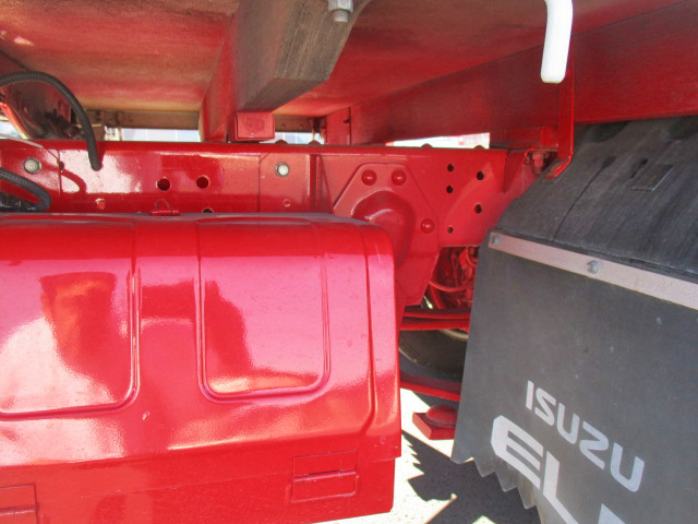 いすゞエルフアルミブロック小型（2t・3t）[写真09]