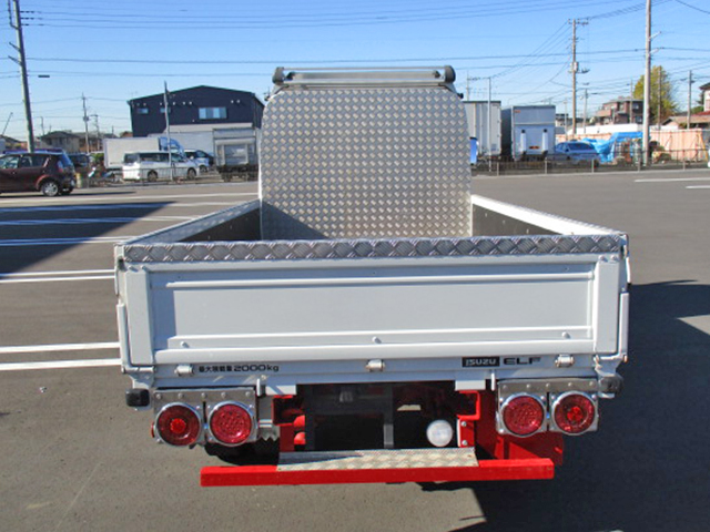 いすゞエルフアルミブロック小型（2t・3t）[写真04]