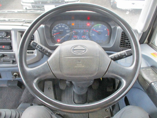 日野レンジャークレーン3段中型（4t）[写真25]