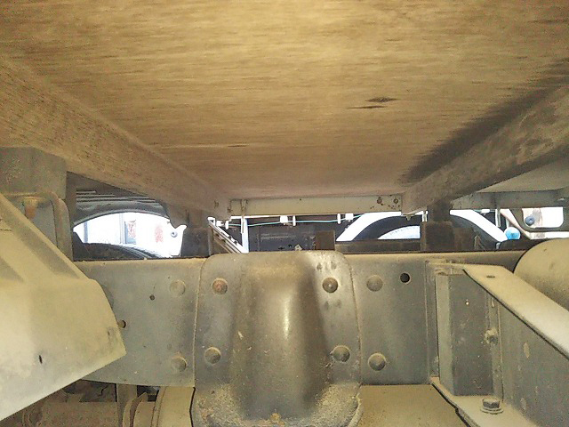 三菱ふそうキャンターガッツ平ボディ小型（2t・3t）[写真12]