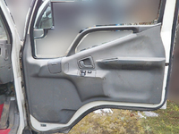 三菱ふそうキャンターガッツ平ボディ小型（2t・3t）[写真19]