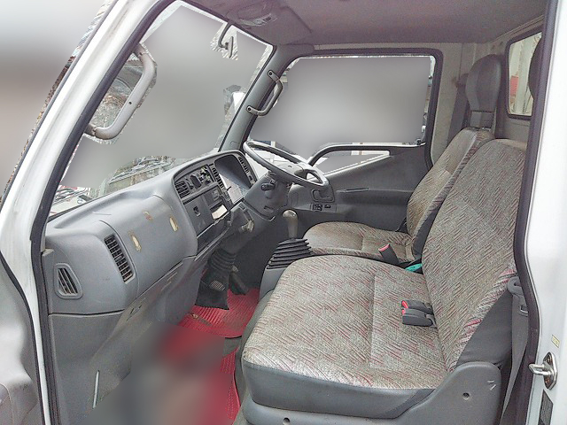 三菱ふそうキャンターガッツ平ボディ小型（2t・3t）[写真20]