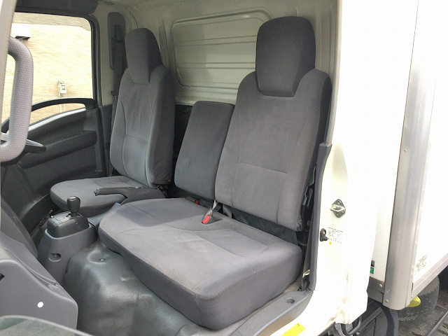 いすゞエルフ冷凍車（冷蔵車）小型（2t・3t）[写真26]