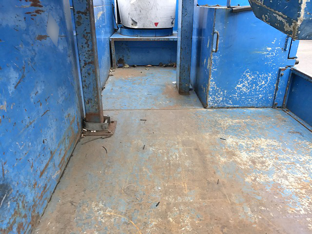 いすゞエルフ高所作業車小型（2t・3t）[写真17]