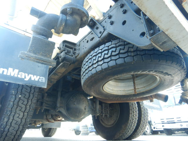 三菱ふそうキャンター散水車小型（2t・3t）[写真13]