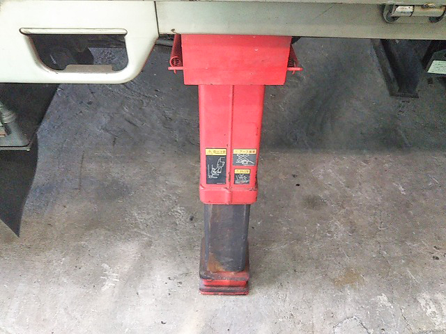 三菱ふそうキャンタークレーン付小型（2t・3t）[写真18]