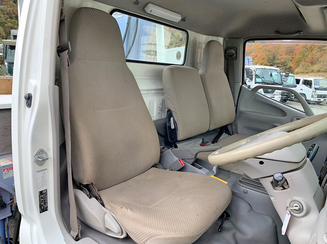 日野デュトロクレーン4段小型（2t・3t）[写真33]