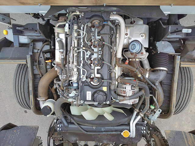 三菱ふそうキャンターガッツ平ボディ小型（2t・3t）[写真25]