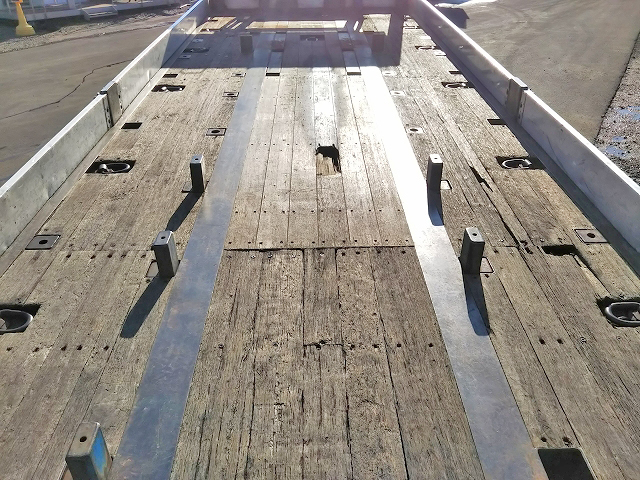 輸送機工業その他の車種トレーラー（セミトレーラー）大型（10t）[写真15]