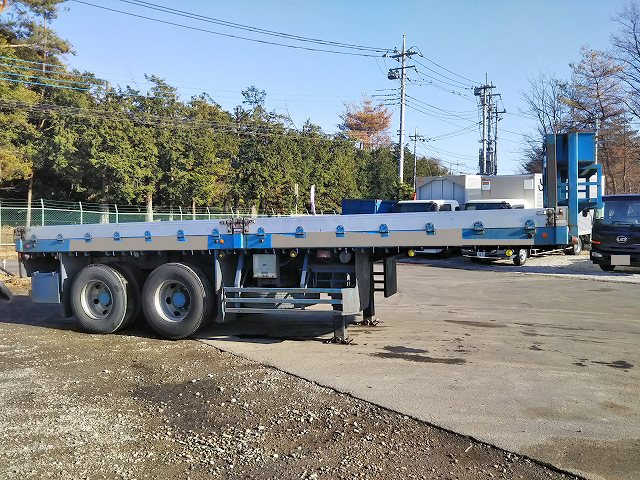 輸送機工業その他の車種トレーラー（セミトレーラー）大型（10t）[写真06]