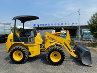 ヤンマータイヤショベル（ホイルローダー）[写真08]