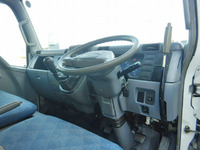 三菱ふそうキャンター高所作業車小型（2t・3t）[写真20]