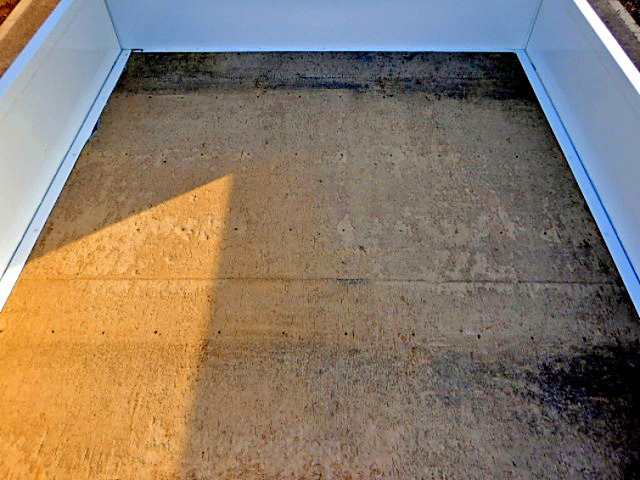 三菱ふそうキャンター平ボディ小型（2t・3t）[写真10]