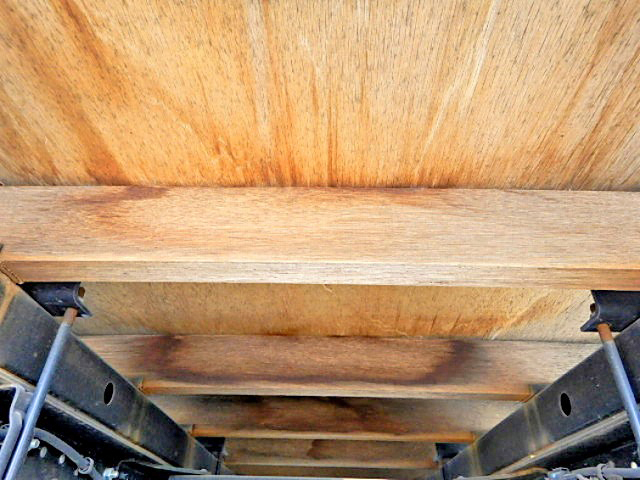 三菱ふそうキャンター平ボディ小型（2t・3t）[写真13]