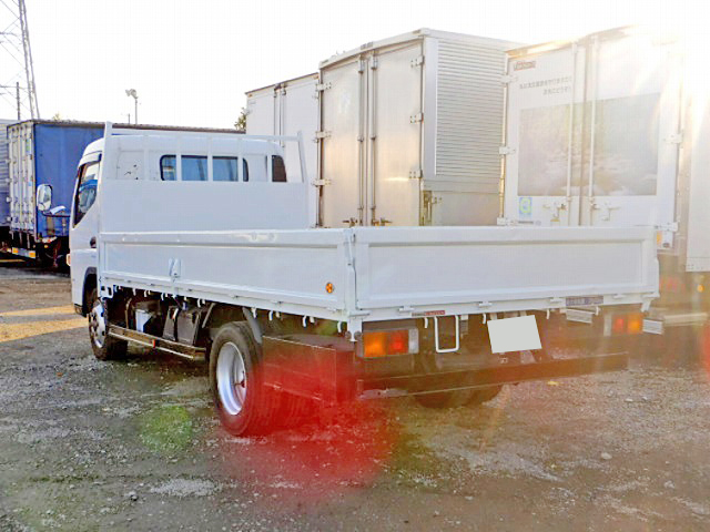 三菱ふそうキャンター平ボディ小型（2t・3t）[写真04]
