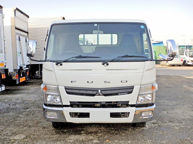 三菱ふそうキャンター平ボディ小型（2t・3t）[写真06]