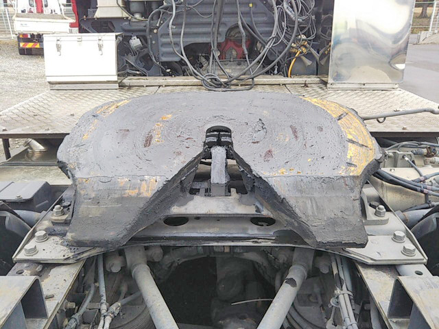 日野プロフィアトレーラーヘッド（トラクターヘッド）大型（10t）[写真10]