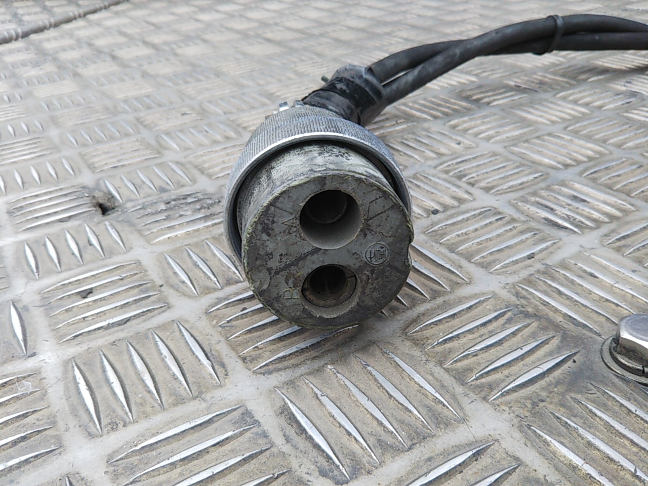 日野プロフィアトレーラーヘッド（トラクターヘッド）大型（10t）[写真12]